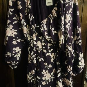 Long-sleeved short dress